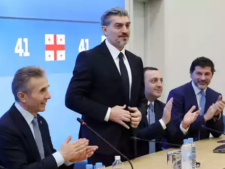 Die Regierungspartei Georgischer Traum hat ihren Kandidaten für den Präsidentenposten, Michail Kawelaschwili, vorerst durchgesetzt. - Foto: Uncredited/Georgian Dream party/AP/dpa