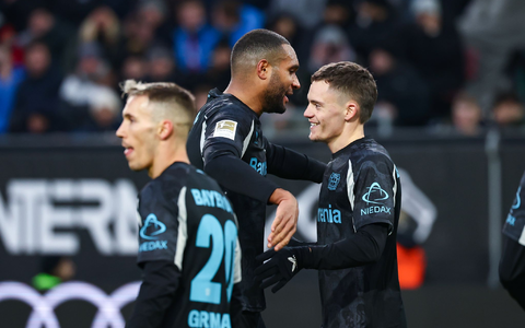 Hat seinen Vertrag in Leverkusen einem Bericht zufolge verlängert: Nationalspieler Florian Wirtz. - Foto: Daniel Löb/dpa