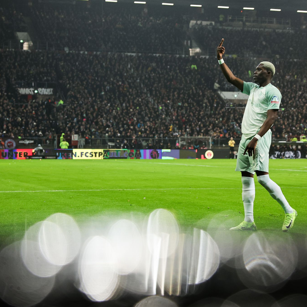 Bremen siegt beim FC St. Pauli. - Foto: Christian Charisius/dpa