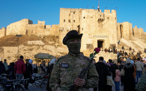 Die EU will mit den neuen Machthabern in Syrien Kontakt aufnehmen. (Archivbild) - Foto: Khalil Hamra/AP/dpa Die EU will mit den neuen Machthabern in Syrien Kontakt aufnehmen. (Archivbild) - Foto: Khalil Hamra/AP/dpa