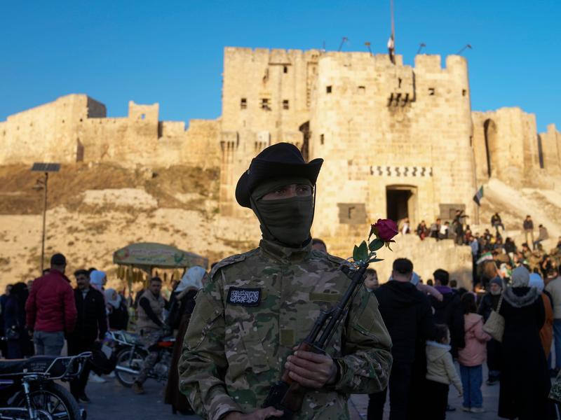 Die EU will mit den neuen Machthabern in Syrien Kontakt aufnehmen. (Archivbild) - Foto: Khalil Hamra/AP/dpa