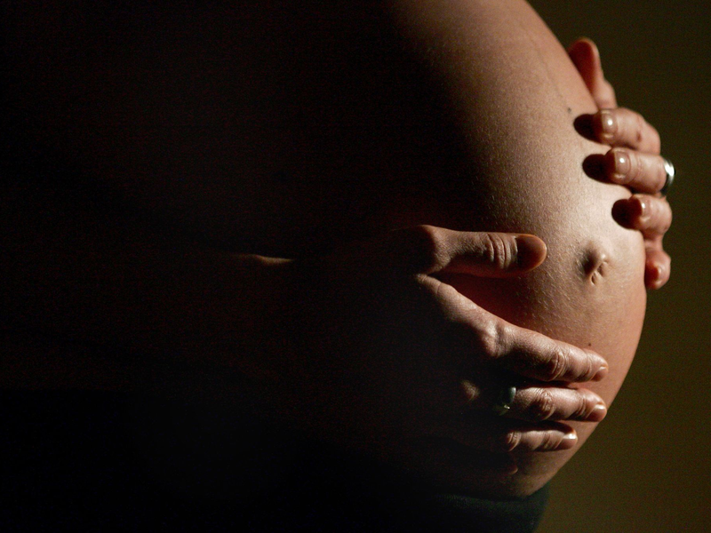 Fachleute weisen darauf hin, dass schon eine Gewichtsabnahme von fünf bis zehn Prozent die Fruchtbarkeit erhöhen kann. (Symbolbild) - Foto: picture alliance / dpa