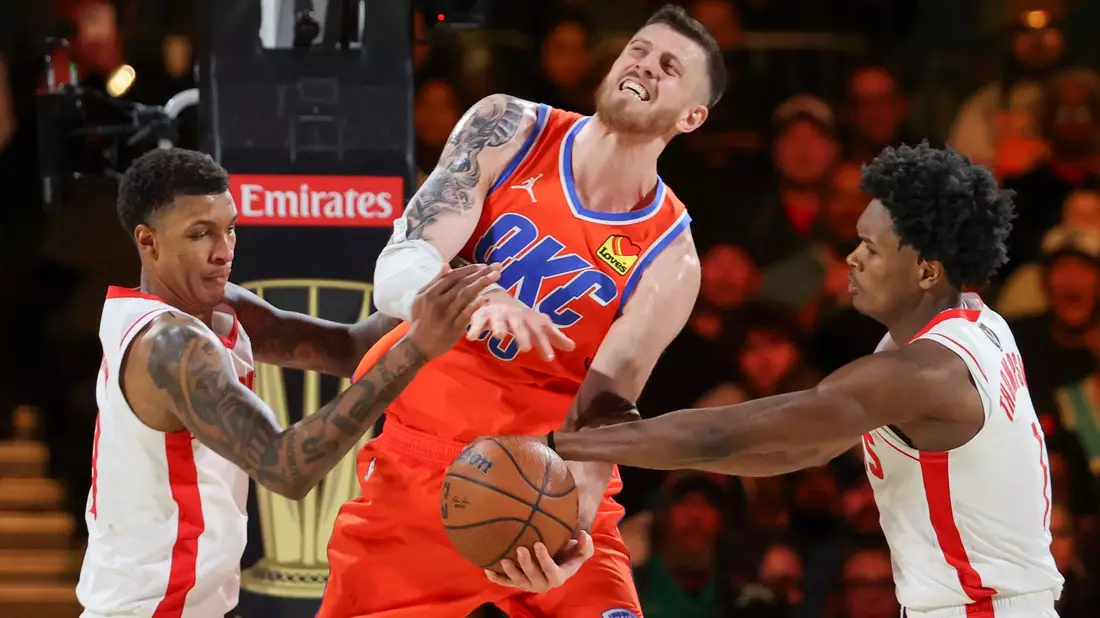 Oklahomas Center Isaiah Hartenstein steuerte 21 Punkte beim Halbfinal-Sieg im NBA Cup bei. - Bild: Ian Maule/AP/dpa