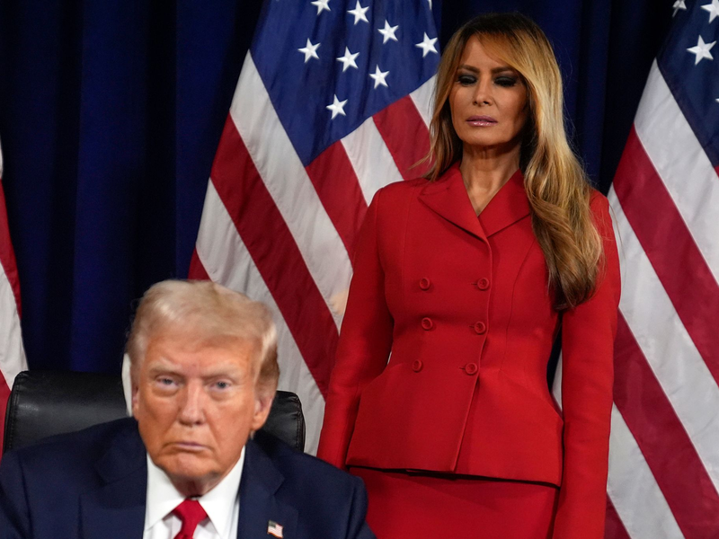 Begrüßungen zwischen den beiden wirkten zum Teil etwas ungelenk. (Archivbild) - Foto: Evan Vucci/AP/dpa