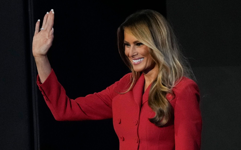 Melania Trump ist nach eigener Aussage für die Rückkehr ins Weiße Haus vorbereitet. (Archivbild) - Foto: Matt Rourke/AP/dpa
