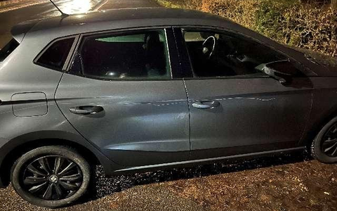 POL-NI: Rinteln-Sachbeschädigung an einem Pkw - Foto: presseportal.de