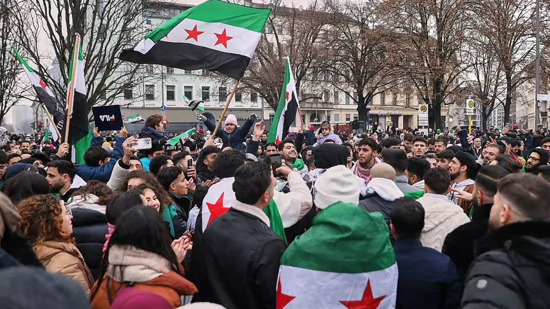 Syrer in Deutschland feiern den Sturz von Assad in Syrien (Archiv) - Bild: über dts Nachrichtenagentur