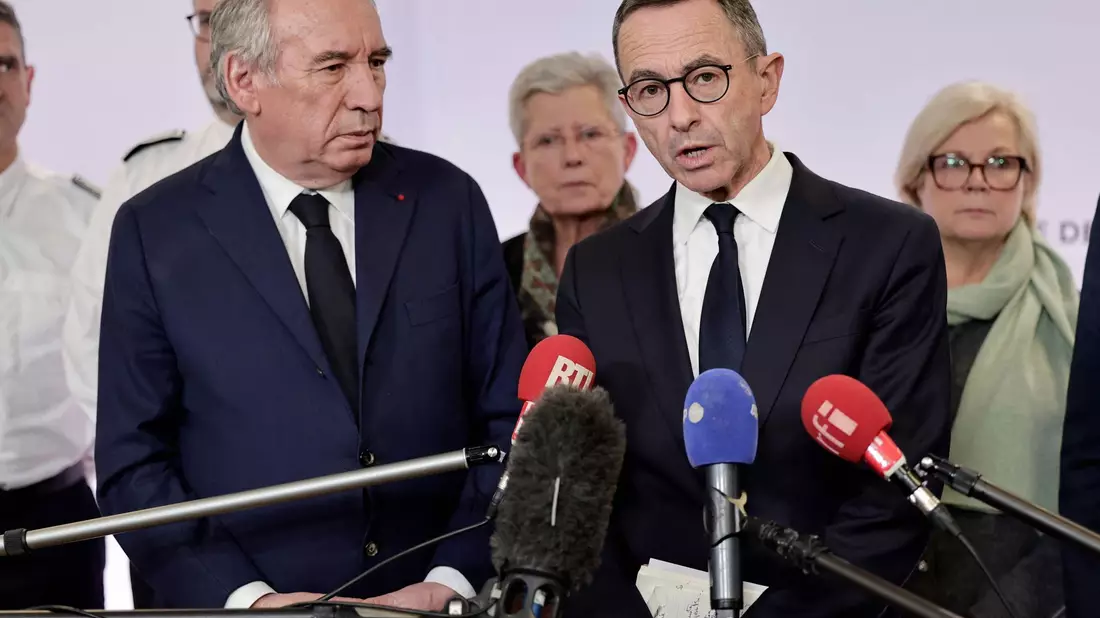 Es gebe Tote, sagte Frankreichs geschäftsführender Innenminister Bruno Retailleau (rechts), doch wie viele es sind, könne man noch nicht sagen. - Bild: Stephane De Sakutin/AFP/dpa