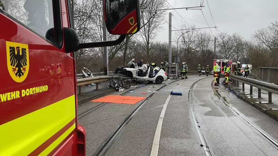 FW-DO: Schwerer Verkehrsunfall in Marten mit 3 Verletzten - Bild: presseportal.de