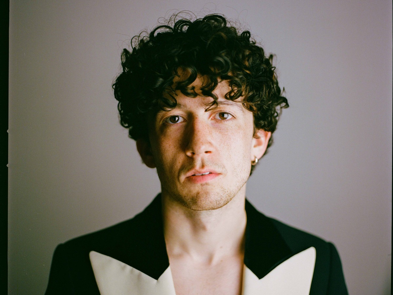 Last-Minute-Geschenkestress? Maximilian Mundt verrät, wie Sie entspannt durch die Weihnachtszeit kommen - Foto: presseportal.de