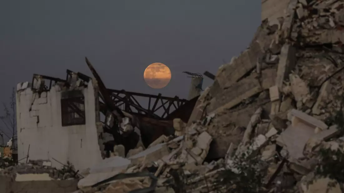 Auch in der Neujahrsnacht wütet der Gaza-Krieg weiter. (Archivbild)  - Bild: Ali Hamad/APA Images via ZUMA Press Wire/dpa