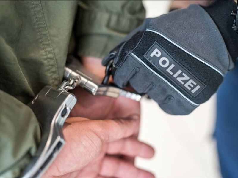 BPOL-HB: Graffiti-Täter in Tostedt auf frischer Tat ertappt - Foto: presseportal.de