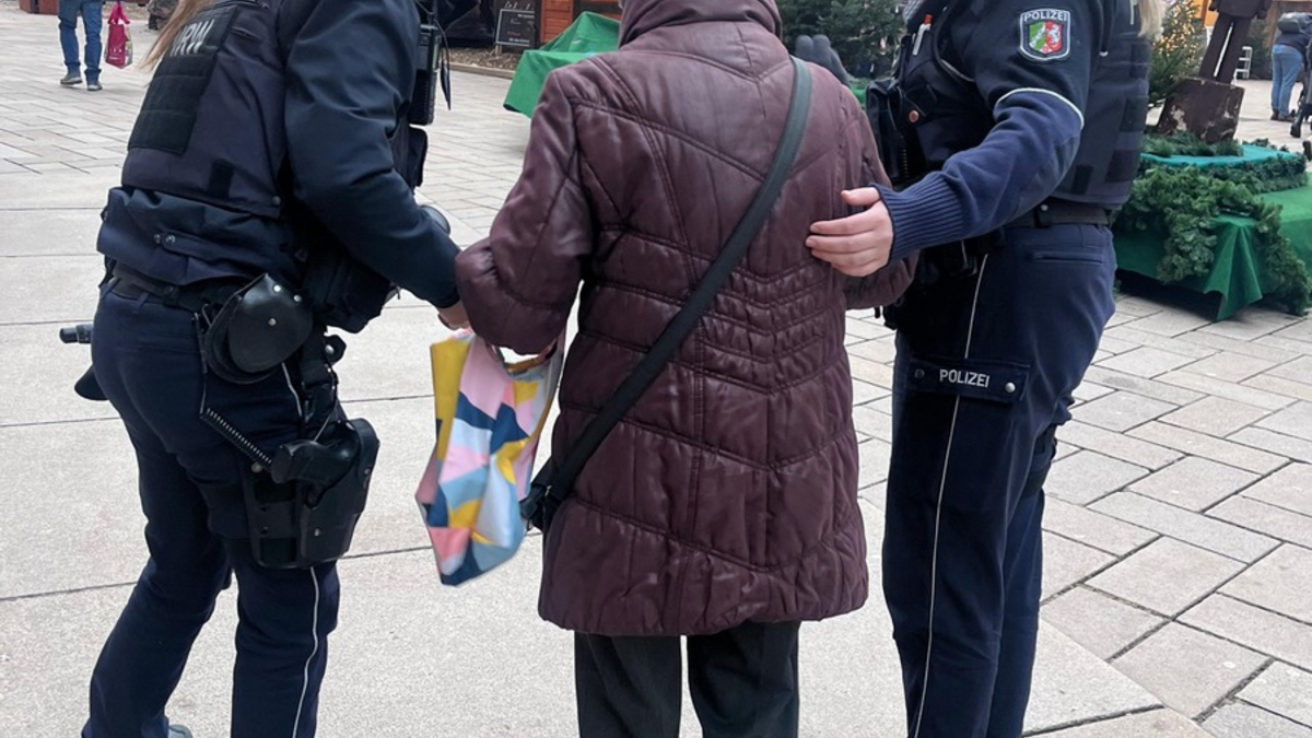 POL-MK: Gespräche und Kontrollen auf dem Weihnachtsmarkt - Foto: presseportal.de