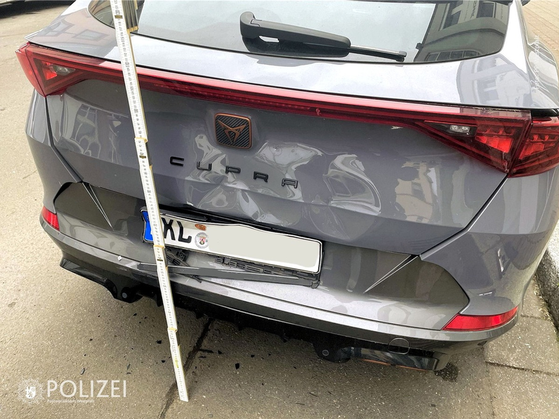 POL-PPWP: 10.000 Euro Schaden - Verursacher flüchtet - Foto: presseportal.de