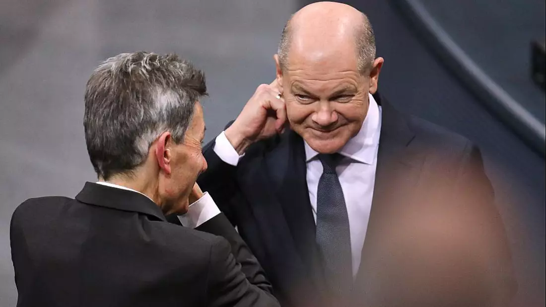 Rolf Mützenich und Olaf Scholz am 16.12.2024 - Bild: über dts Nachrichtenagentur