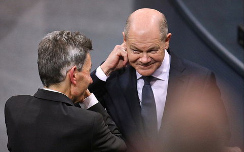 Rolf Mützenich und Olaf Scholz am 16.12.2024 - Foto: über dts Nachrichtenagentur