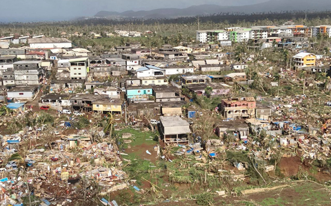 Macron kündigt Besuch im Katastrophengebiet an.  - Foto: -/UIISC7/Securite civile/AP/dpa