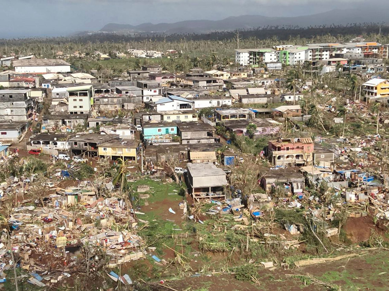 Macron kündigt Besuch im Katastrophengebiet an.  - Foto: -/UIISC7/Securite civile/AP/dpa