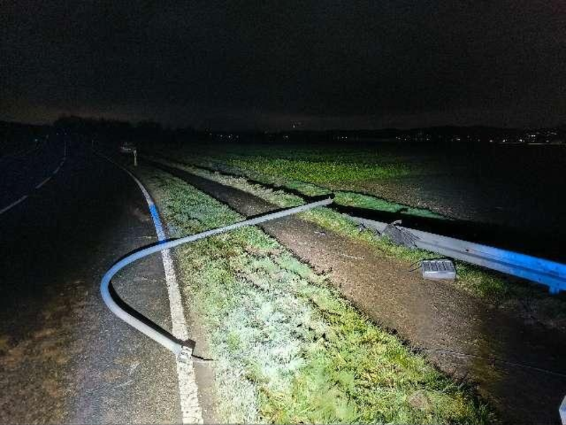 POL-NI: Verkehrsunfall unter Alkoholeinfluss - Foto: presseportal.de