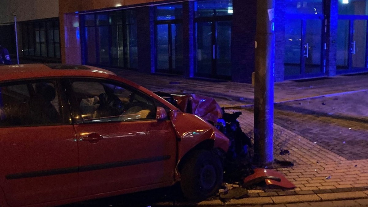 POL-BO: Mit gestohlenem Wagen und unter Drogeneinfluss unterwegs: Polizei stellt 15-Jährigen nach Verfolgungsfahrt in Bochum - Foto: presseportal.de