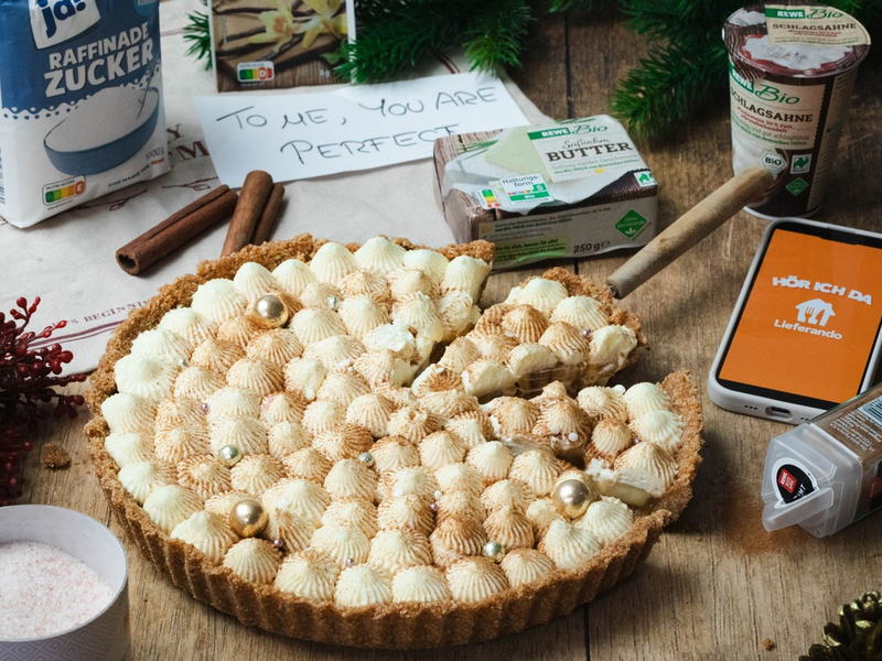 Filmreif genießen: #tastefilm-Trend erleben mit dem Banoffee Pie aus Tatsächlich Liebe - Zutaten blitzschnell geliefert mit Lieferando x REWE express - Foto: presseportal.de