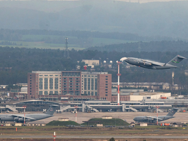 Der Luftwaffenstützpunkt Ramstein spielt eine wichtige technische Rolle im US-Drohnenprogramm. (Archivbild) - Foto: Evelyn Denich/dpa