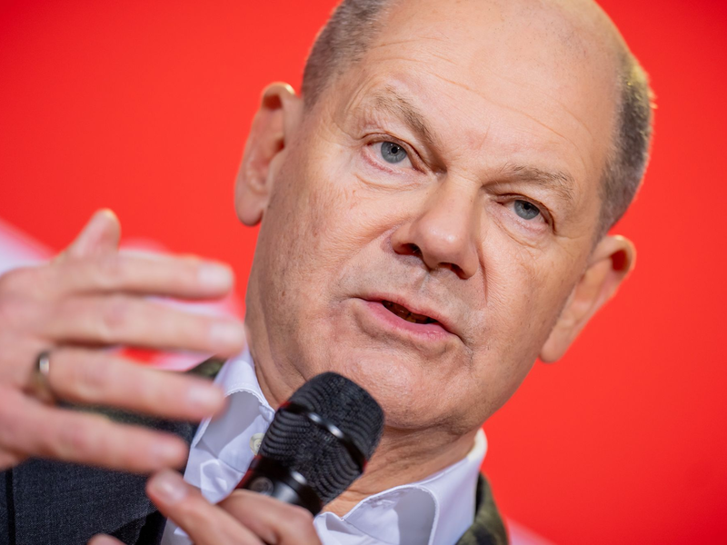 Scholz will keine Taurus liefern - und beruft sich auch auf Trump. - Foto: Michael Kappeler/dpa