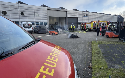 FW-OG: Industriemaschine gerÀt in Brand - Arbeiter durch Brandrauch bedroht. - Foto: presseportal.de FW-OG: Industriemaschine gerÀt in Brand - Arbeiter durch Brandrauch bedroht. - Foto: presseportal.de