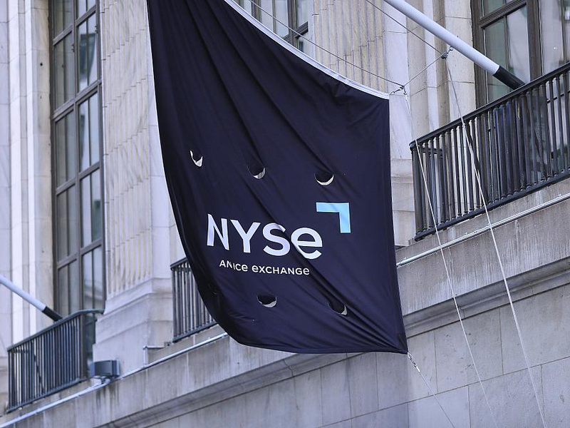 Fahne an der New York Stock Exchange (Archiv) - Foto: über dts Nachrichtenagentur