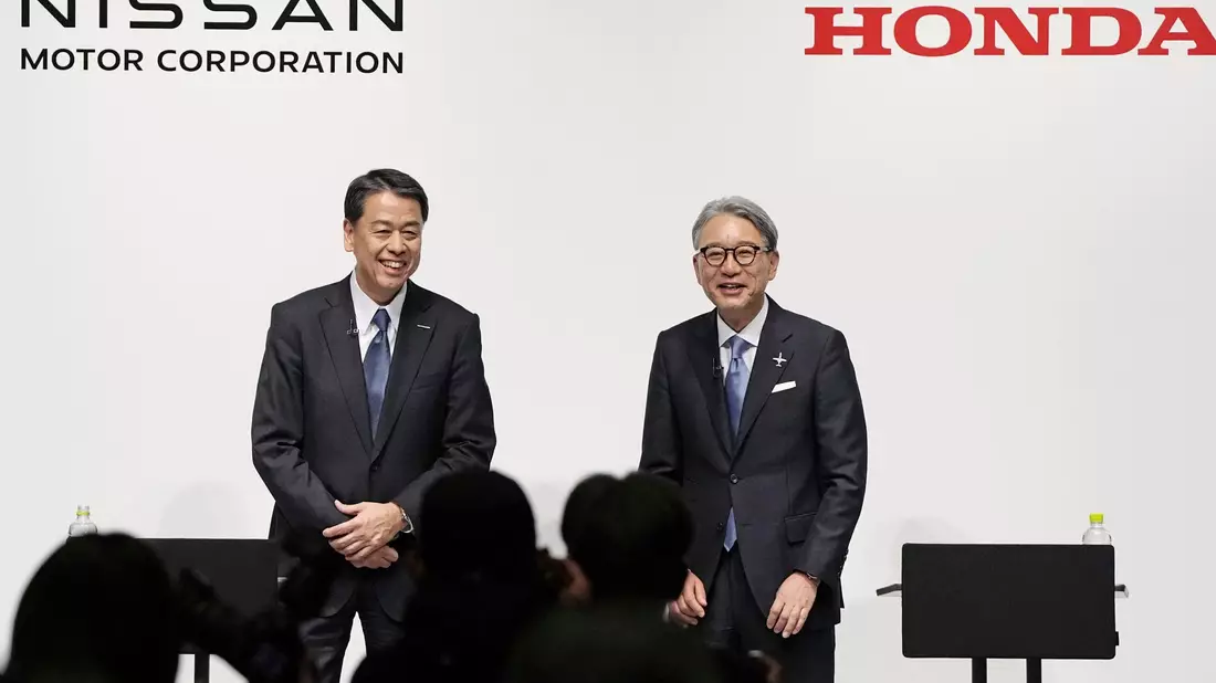 Nissan und Honda erwägen einem Medienbericht zufolge eine Fusion. (Archivbild)   - Bild: Uncredited/Kyodo News/AP/dpa
