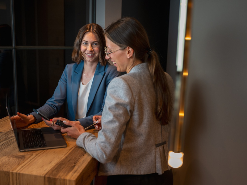 Frauen führen anders, aber nicht schlechter: Lea Feder über die Herausforderungen und Stärken von Frauen in Führungspositionen - Foto: presseportal.de