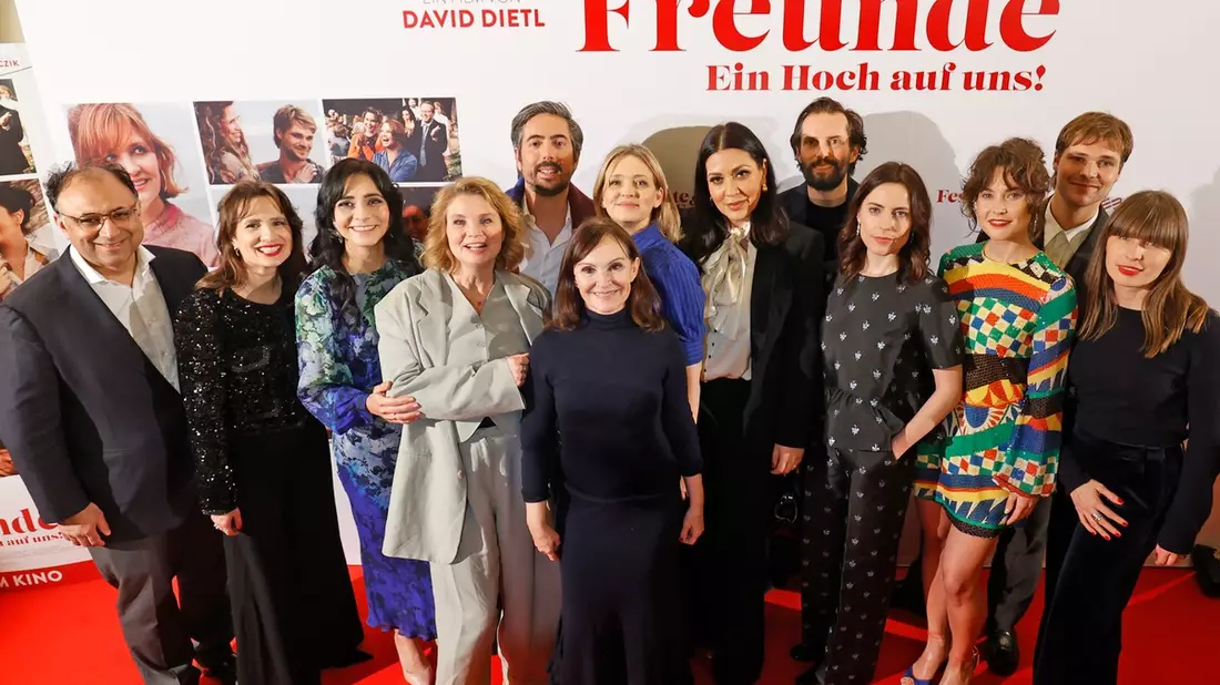 Festliche Deutschlandpremiere in Essen / FESTE & FREUNDE - EIN HOCH AUF UNS! Ab 2. Januar 2025 im Kino - Bild: presseportal.de
