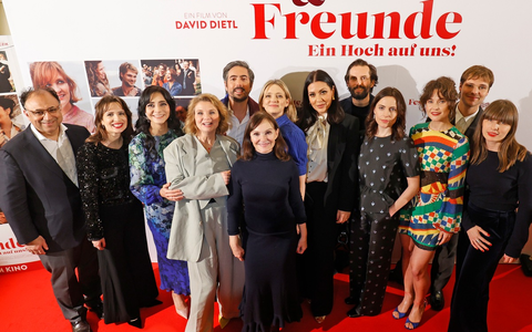 Festliche Deutschlandpremiere in Essen / FESTE & FREUNDE - EIN HOCH AUF UNS! Ab 2. Januar 2025 im Kino - Foto: presseportal.de
