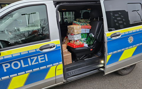 POL-DN: Aktion Engel: Polizei Düren schenkt Hoffnung und Weihnachtsfreude - Foto: presseportal.de