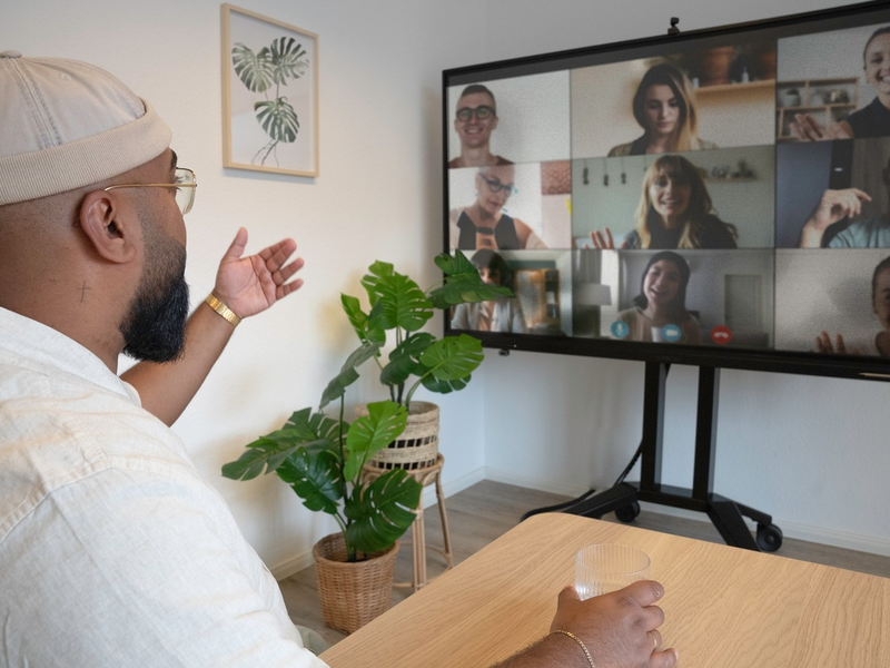 Stevan Bimbasic vom Institut für Fortbildung & Beratung verrät, warum Kitas von einer starken Leitung profitieren - Foto: presseportal.de