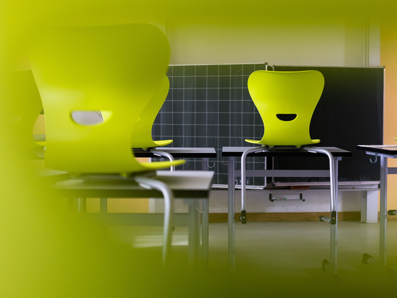 Ein neuer EU-Bericht beschäftigt sich unter anderem mit Schwächen in der Bildung. (Symbolbild) - Foto: Philipp von Ditfurth/dpa