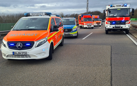 FW-BN: Verkehrsunfall mit 4 PKW auf der A59 - Foto: presseportal.de