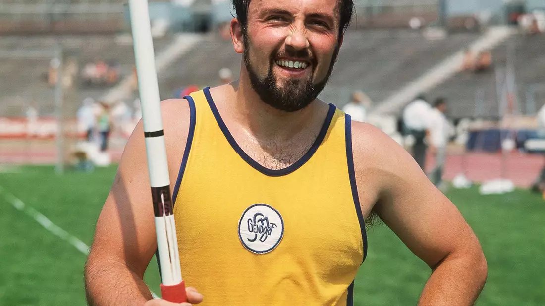 Der größte Erfolg von Klaus Wolfermann war 1972 der Olympiasieg in München. - Bild: Roland Witschel/dpa