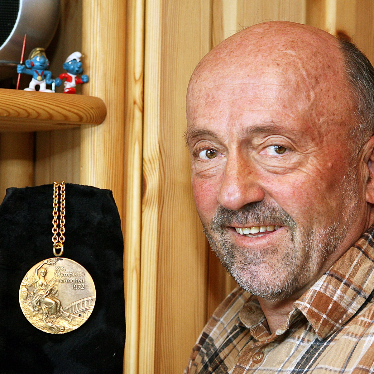 Der frühere Speerwurf-Olympiasieger Klaus Wolfermann ist im Alter von 78 Jahren gestorben. - Foto: Frank Mächler/dpa