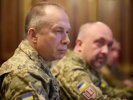 Oberbefehlshaber Syrskyj unterstreicht Bedeutung von Drohnen-Einheiten. (Archivbild) - Foto: Ukrainisches Präsidentialamt/Zuma Press/dpa