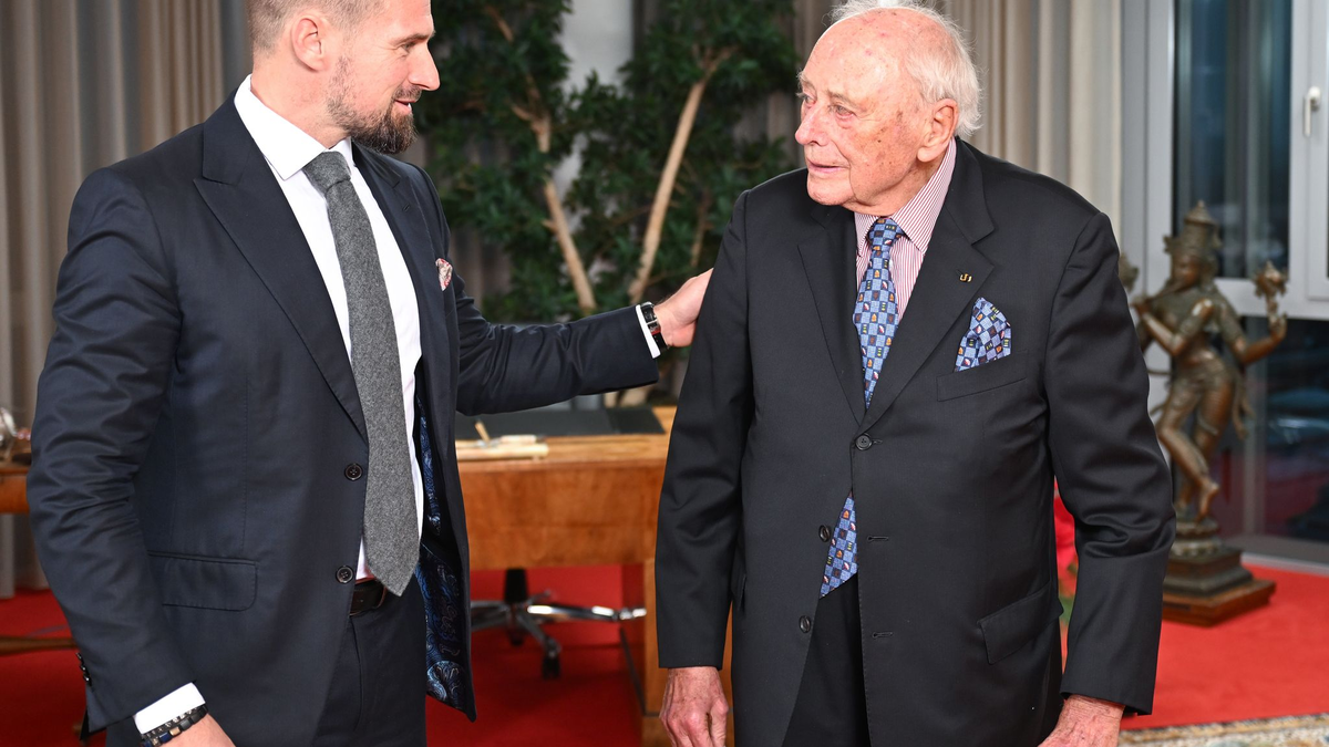 Würth rechnet mit Gewinnrückgang im Jahr 2024 (Archivbild). - Foto: Bernd Weißbrod/dpa