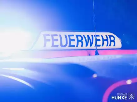 FW Hünxe: Stoffaustritt aus einem Tanklastwagen - Foto: presseportal.de