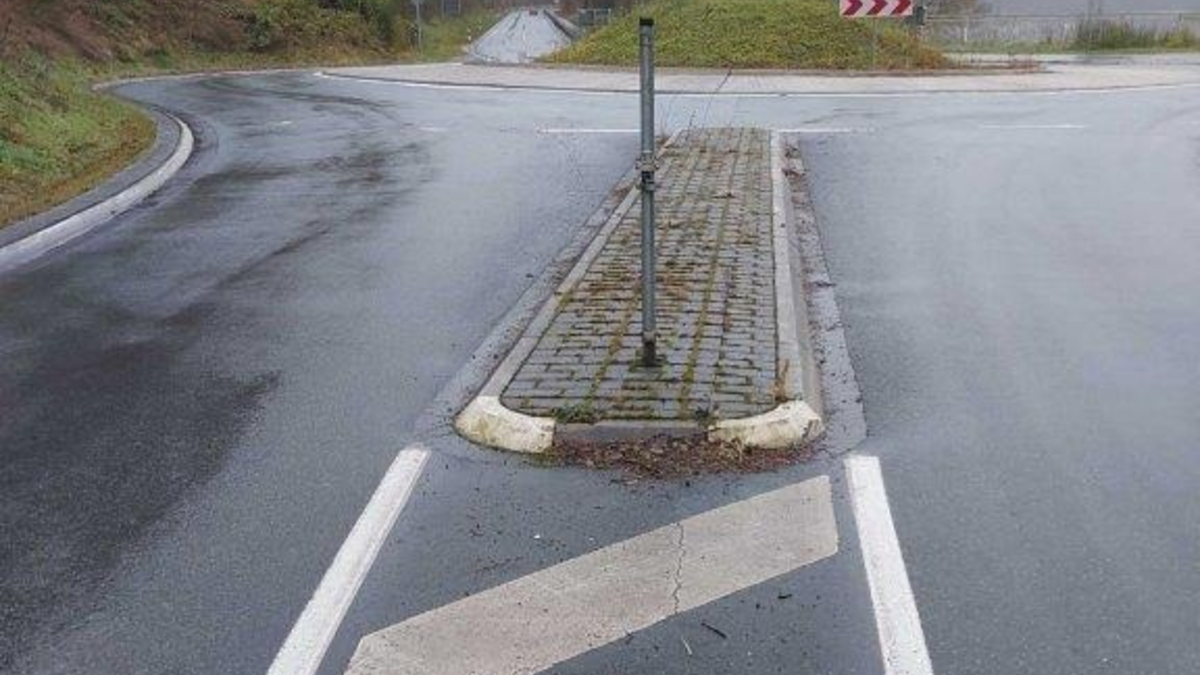 POL-OE: Schilderdiebe am Sonderner Kopf - Foto: presseportal.de