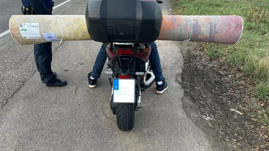 POL-PDLD: A65/Neustadt - (Fast) Fliegender Teppich - Bild: presseportal.de