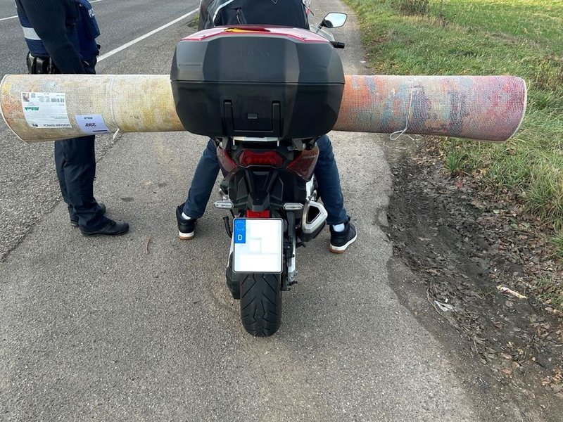 POL-PDLD: A65/Neustadt - (Fast) Fliegender Teppich - Foto: presseportal.de