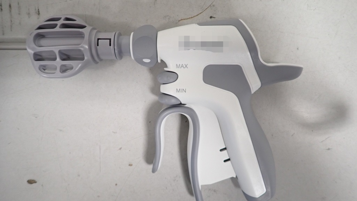 HZA-MS: 102 gefälschte Ultraschallskalpelle aus China vom Zoll Münster beschlagnahmt / Zollamt Flughafen Münster-Osnabrück stellt über 100 Produktfälschungen für die chirurgische Medizin sicher - Foto: presseportal.de