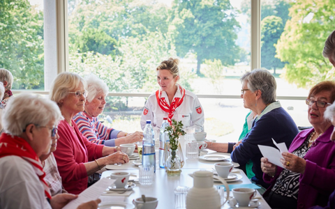 Gemeinsam gegen Einsamkeit: Soziale Kontakte als Schlüssel zu Gesundheit und Wohlbefinden - Foto: presseportal.de Gemeinsam gegen Einsamkeit: Soziale Kontakte als Schlüssel zu Gesundheit und Wohlbefinden - Foto: presseportal.de