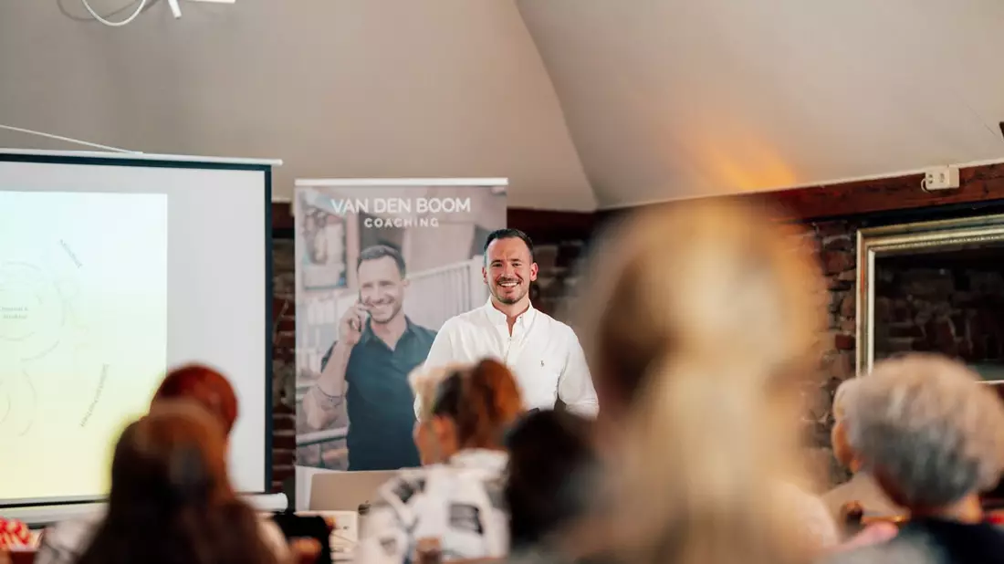 Schluss mit gescheiterten Vorsätzen: Daniel van den Boom verrät 5 Tipps für einen erfolgreichen Abnehmstart ins neue Jahr - Bild: presseportal.de
