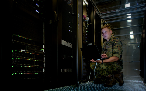Verteidigungsministerium erhält neuen Rechenzentrumsverbund / Kritische IT-Services damit noch besser abgesichert - Foto: presseportal.de