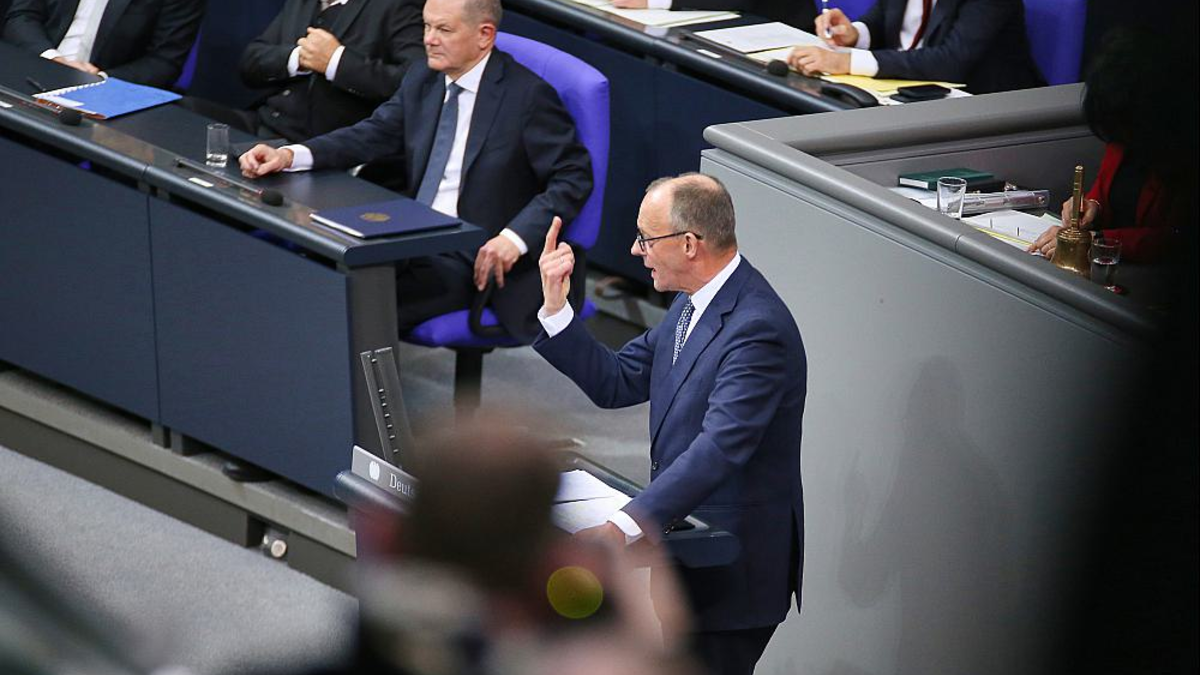 Friedrich Merz und Olaf Scholz am 16.12.2024 - Foto: über dts Nachrichtenagentur